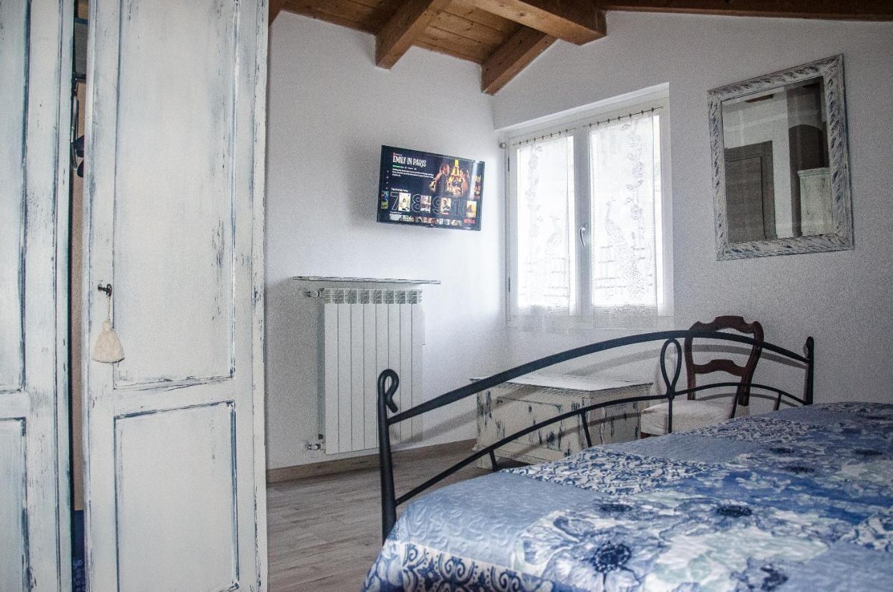 Anma Cottages The Secret Garden Pianello Del Lario Екстериор снимка