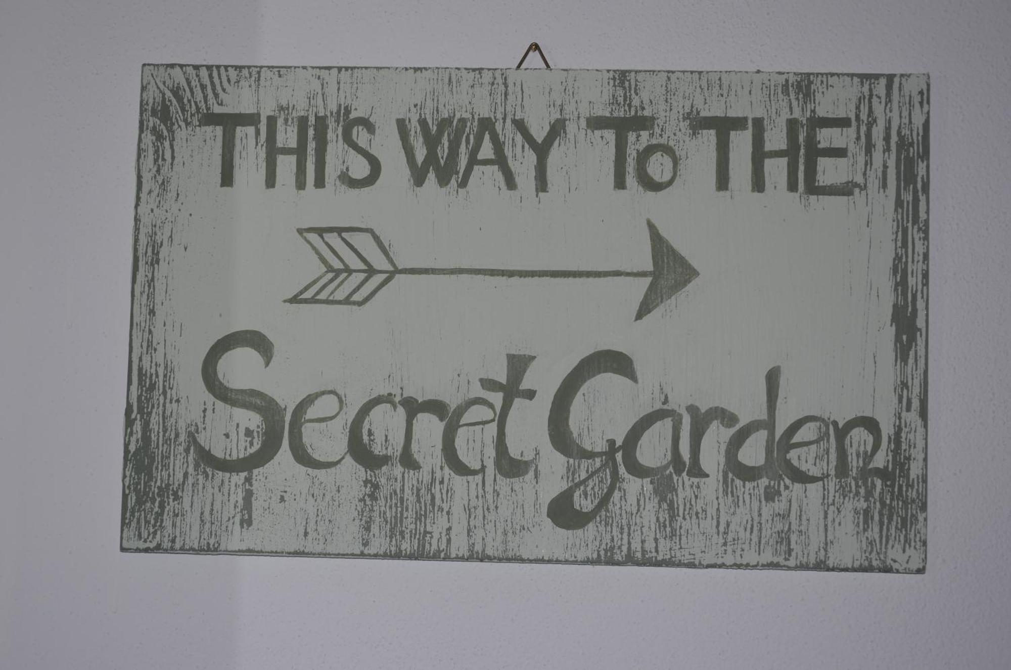 Anma Cottages The Secret Garden Pianello Del Lario Екстериор снимка
