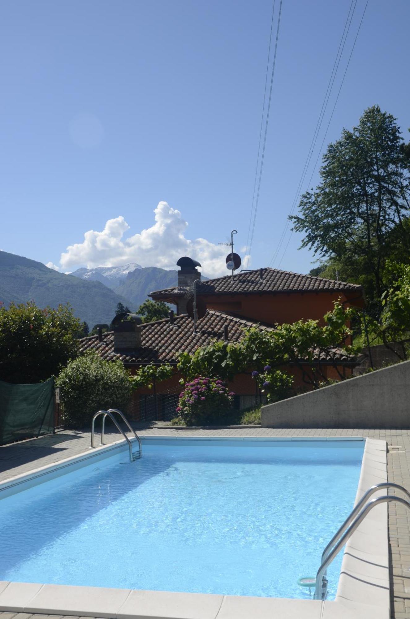 Anma Cottages The Secret Garden Pianello Del Lario Екстериор снимка
