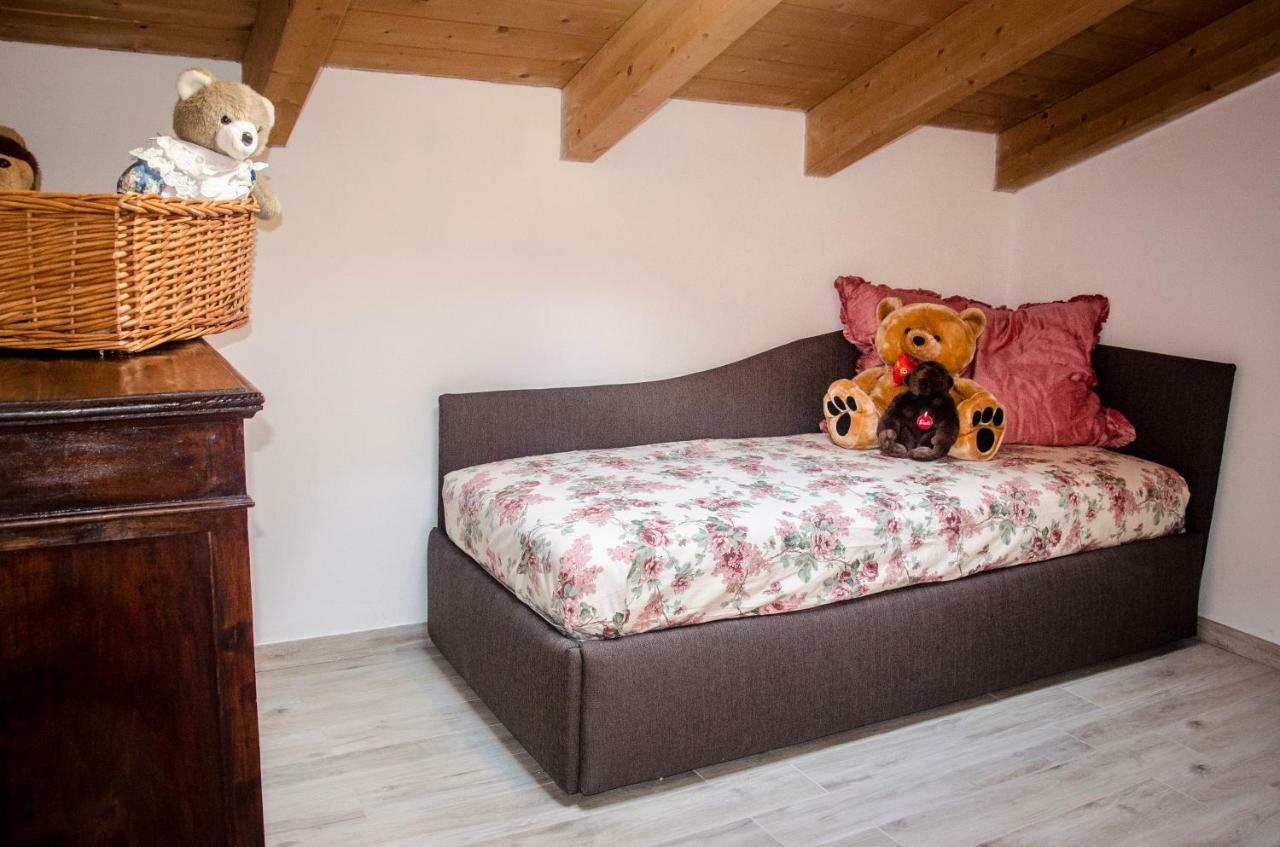 Anma Cottages The Secret Garden Pianello Del Lario Екстериор снимка